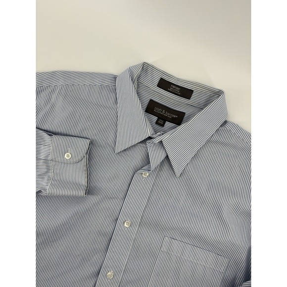 croft & barrow Other - Croft & Barrow Men's 17 1/2 34/35 Pinpoint Blue White Stripe Long Sleeve Button